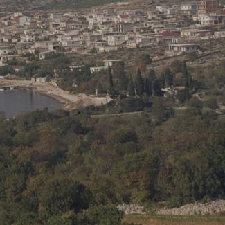 Novi dio grad betona u podvelebitskom ambijentu