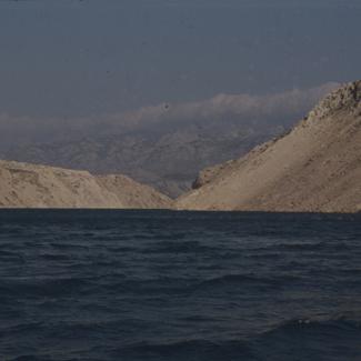 Masliničkoo Ždrilo prema izlazu u Podvelebitski kanal