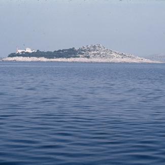 Sestrice; svetionik Tajer sa južne strane