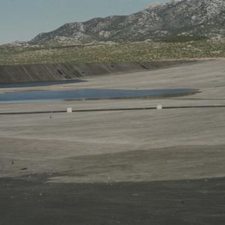 Zapadna taložnica za lužine pogled prema Velebitu