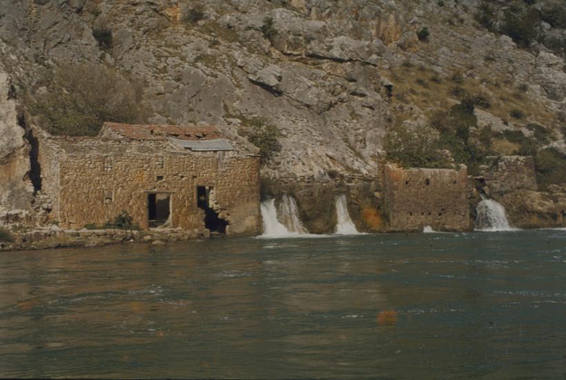 Jankovića buk - napušteni mlinovi u propadanju