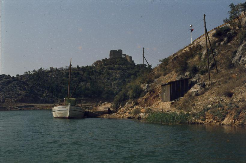 Kanjon Zrmanje ispod ceste prema Gračacu