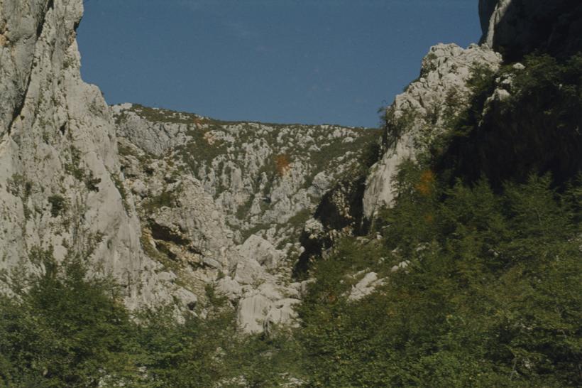 Kroz proboj Velike Paklenice