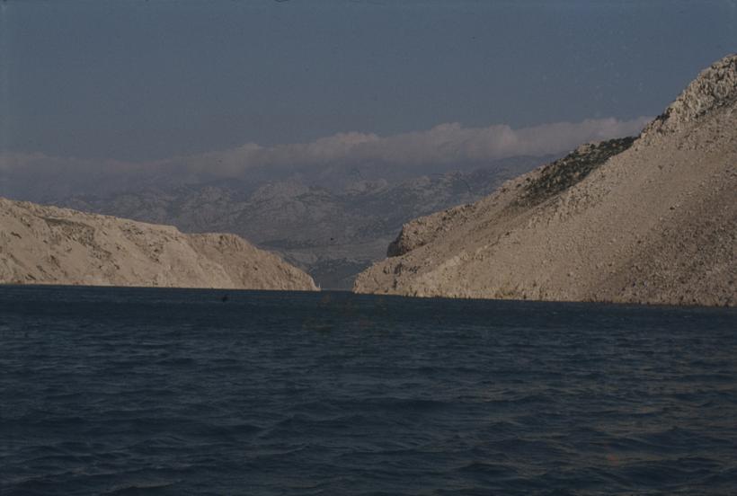 Izlaz iz Zdrila prema Velebitskom kanalu