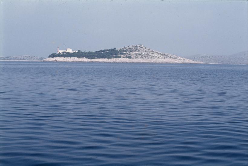 Sestrice; svetionik Tajer sa južne strane