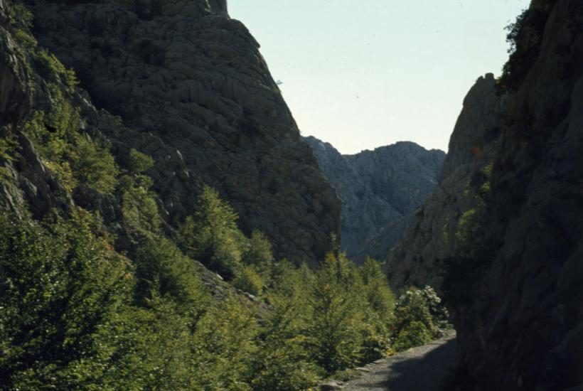 Pogled niz proboj V. Paklenice