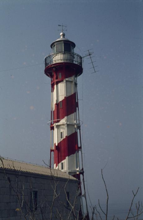 Svetionik na V. Sestricama