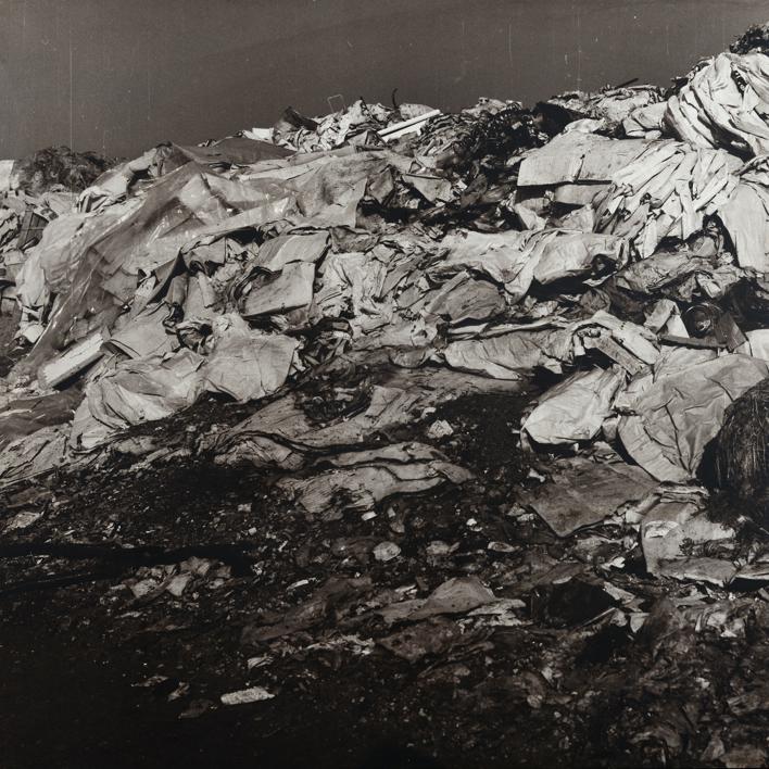 Gradski deponij prema Ninu; visoke hrpe 3-4 m