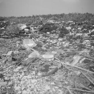 Saharun - zagađenje, a u gornjem nivou ulaza vale mazuta puno
