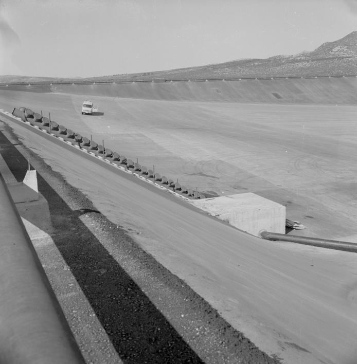 Mali bazen- jugo-zap. dio; asdaltiran