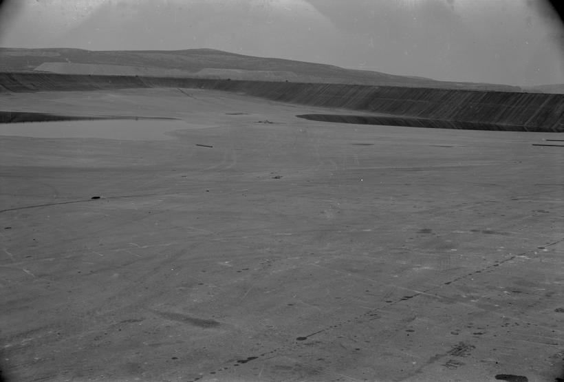 Velika taložnica jug.-zap. Ugao; u pozadini ostaci površinskih kopova