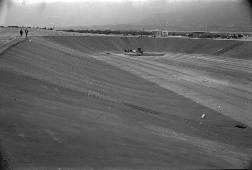 Dnevni bazen gledan prema odvodnoj cijevi i maloj pumpnoj stanici