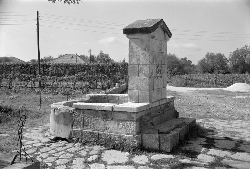 Vrljuga; prema sj. zap. klupa za odmor